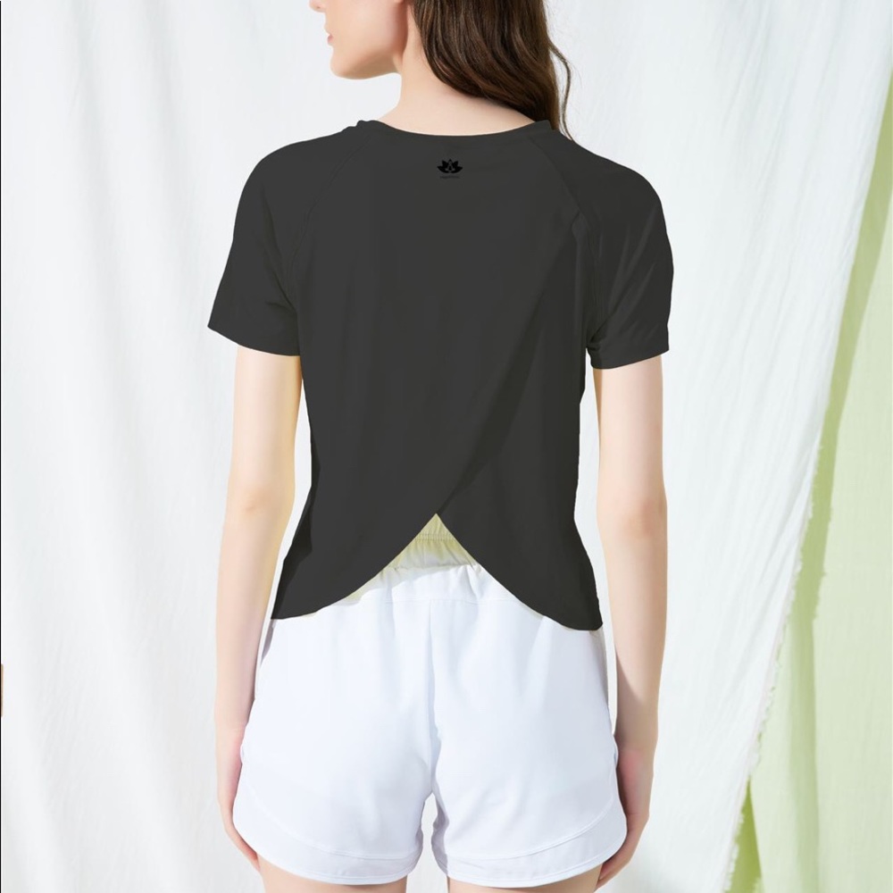 Yoga Atlantic dry fit shorts sleeve